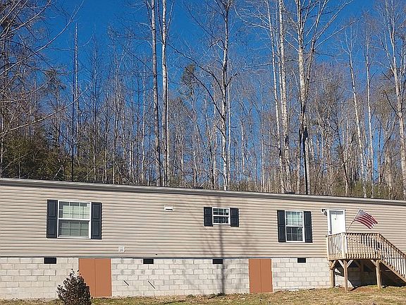 2nd image of 2843 Fontana Rd