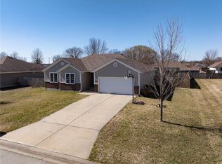 405 Villa Dr, Pittsburg, KS 66762