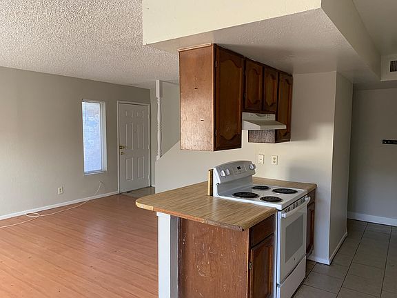 4th image of 5208 Greene Ln APT A