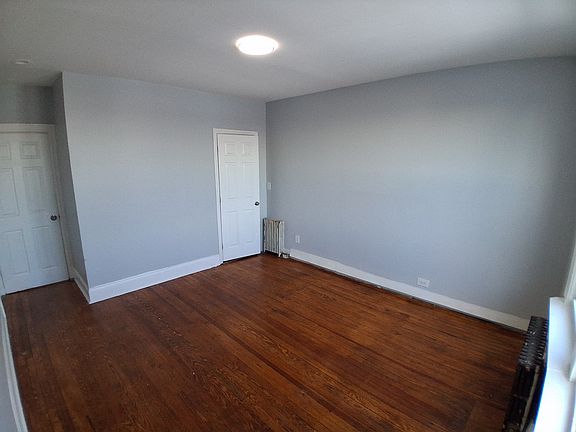 3rd image of 10 Randolph Ave #3L