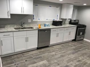 3817 N Sawyer Ave #G, Chicago, IL 60618
