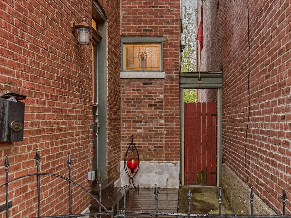 1st image of 2852 Missouri Ave