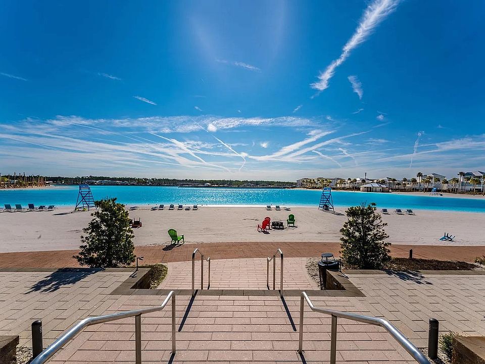 14 acre crystal lagoon