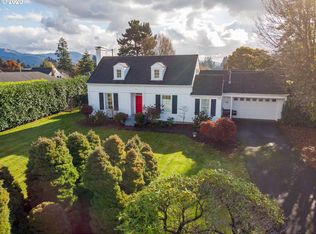 4001 3rd St, Tillamook, OR 97141