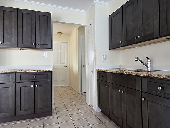 4th image of 241 Bellmore Rd Floor 1