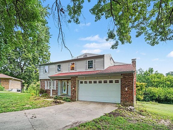 2nd image of 2820 University Cir