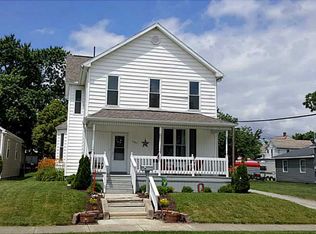 507 S Blackhoof St, Wapakoneta, OH 45895