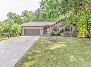 110 Pine Point Rd, Brandenburg, KY 40108