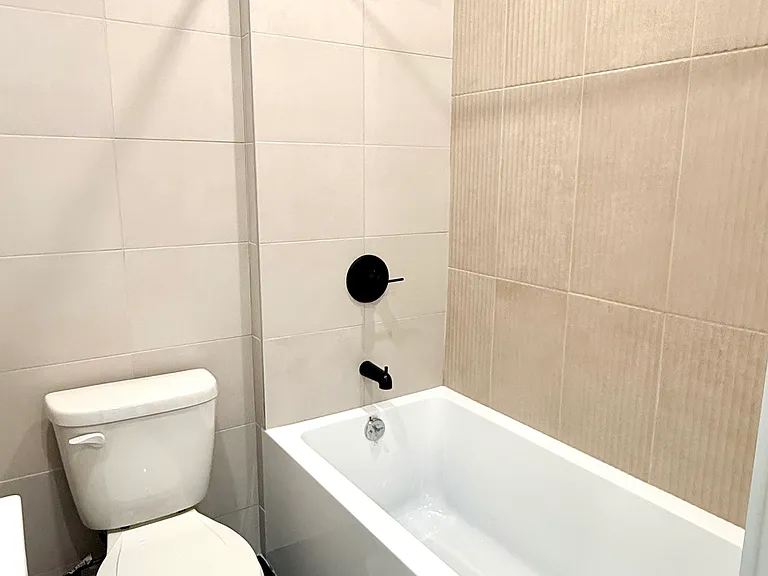 809 Midwood St #4D — Photo 5