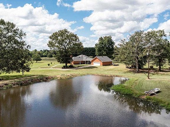 2nd image of 348 Dove Creek Cir
