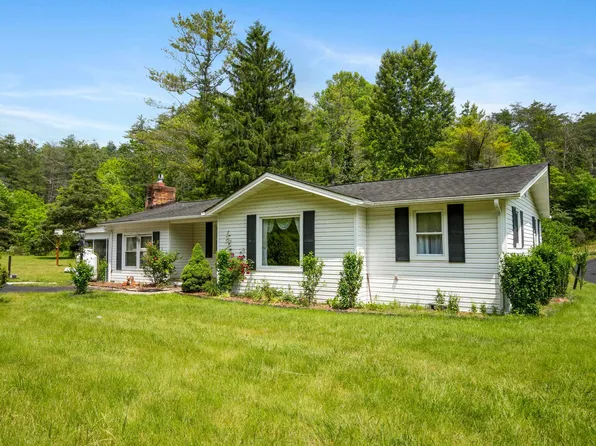 2944 Pilot Rd, Christiansburg, VA 24073