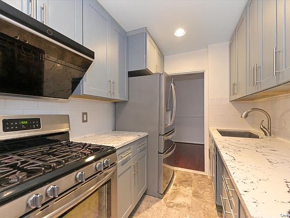 3rd image of 2 Birchwood Ct APT 2C