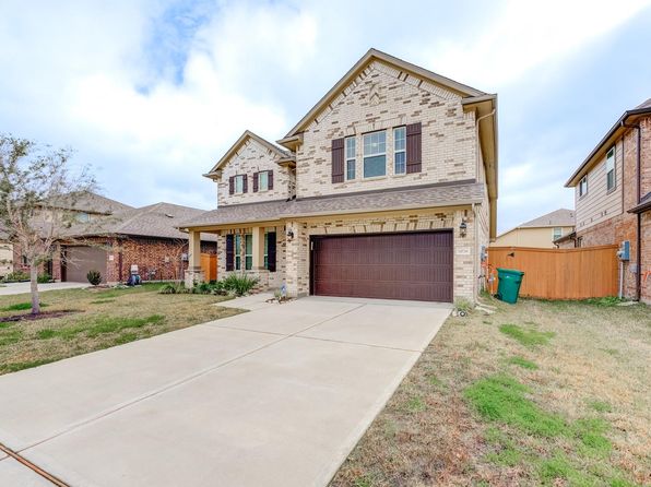 10739 Cliffs View Dr, Iowa Colony, TX 77583