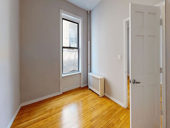 4th image of 167 W 81st St #4A