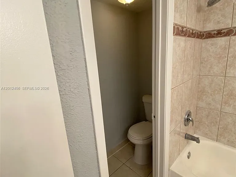 1042 Adams Ave #1042B — Photo 13