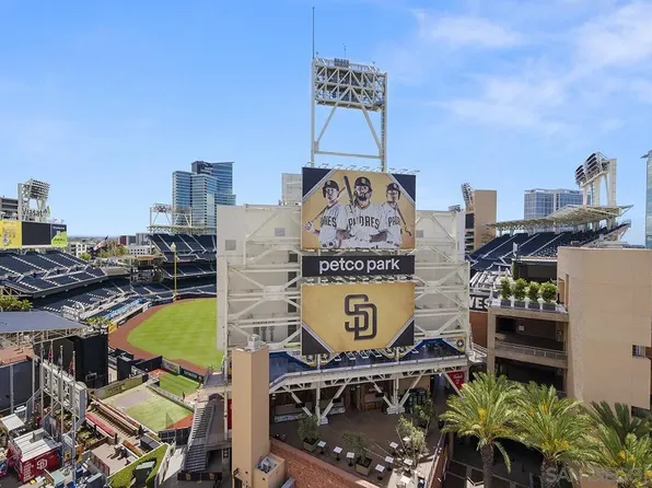 325 7th Ave Unit 905, San Diego, CA 92101