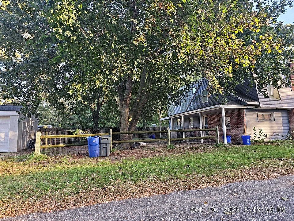 2nd image of 306 3rd St