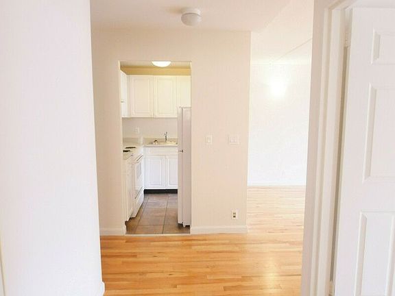4th image of 94 E 4th St APT 411