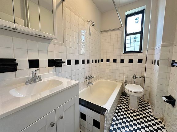 5th image of 866 Coney Island Ave #3C