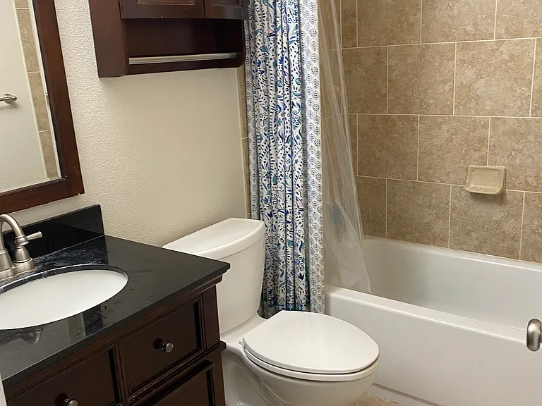 Second upstairs bathroom