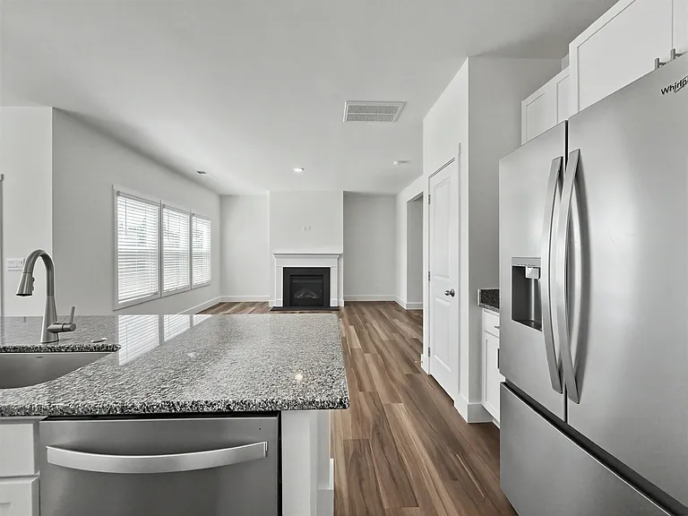 5166 Runnerstone Rd — Photo 3