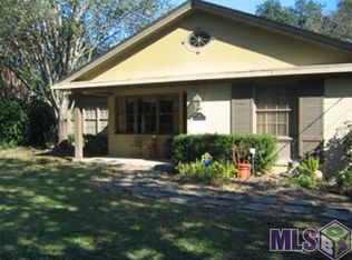 1465 Hearthstone Dr, Baton Rouge, LA 70808