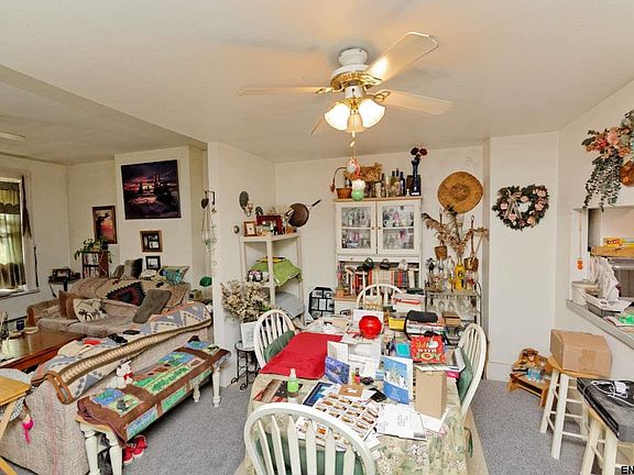 4th image of 51 Grand St