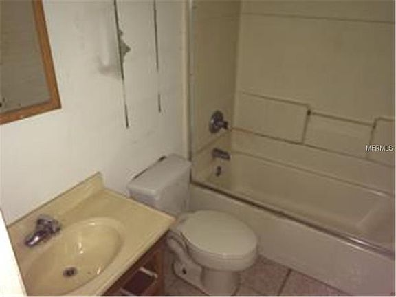 4th image of 805 Monroe St
