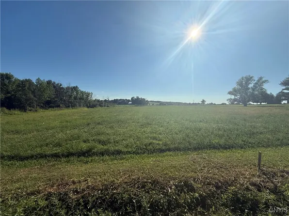 Hogan Rd #52, Vernon, NY 13476