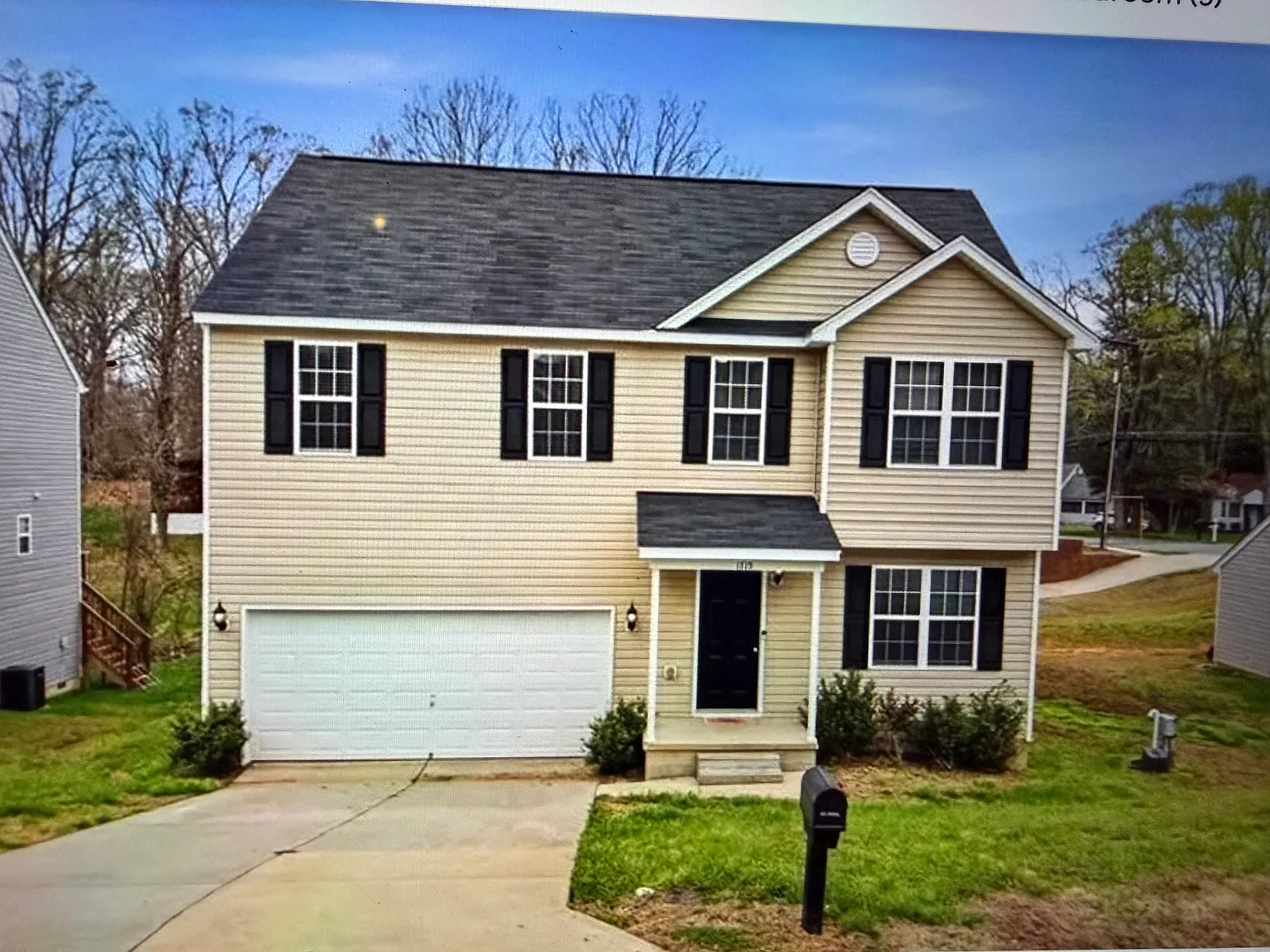 4 bed, 1822 sqft, $2,200 — Photo 2