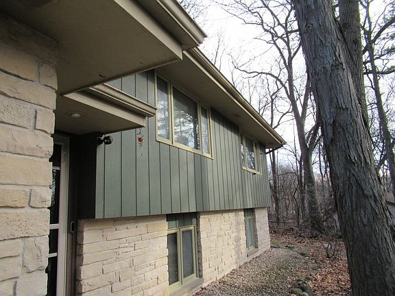 3rd image of 3305 Stratford Ct