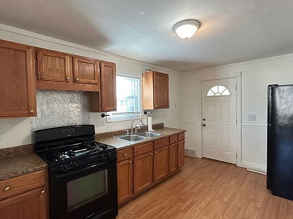 4th image of 6945 Binney St