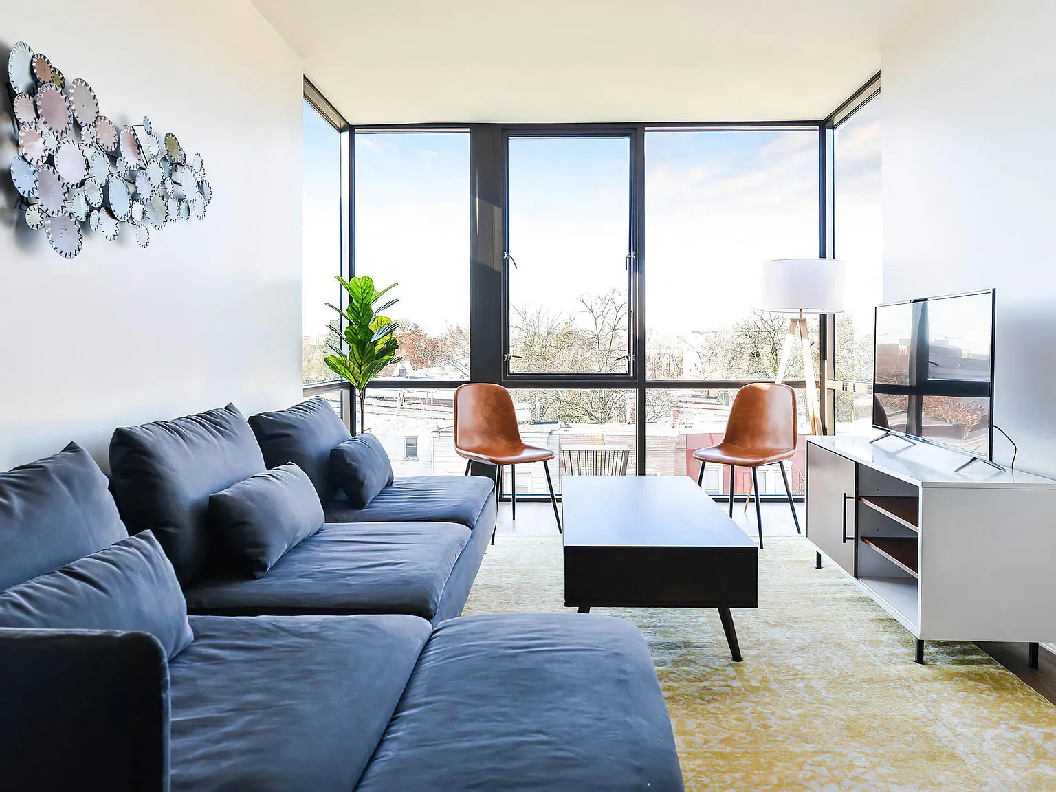 Hendrix Apartments — Photo 4