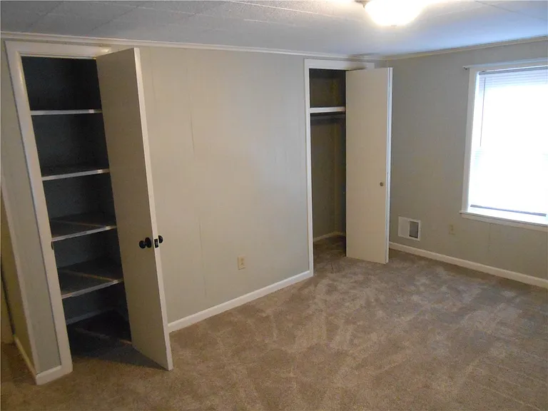 114 Grant St — Photo 19