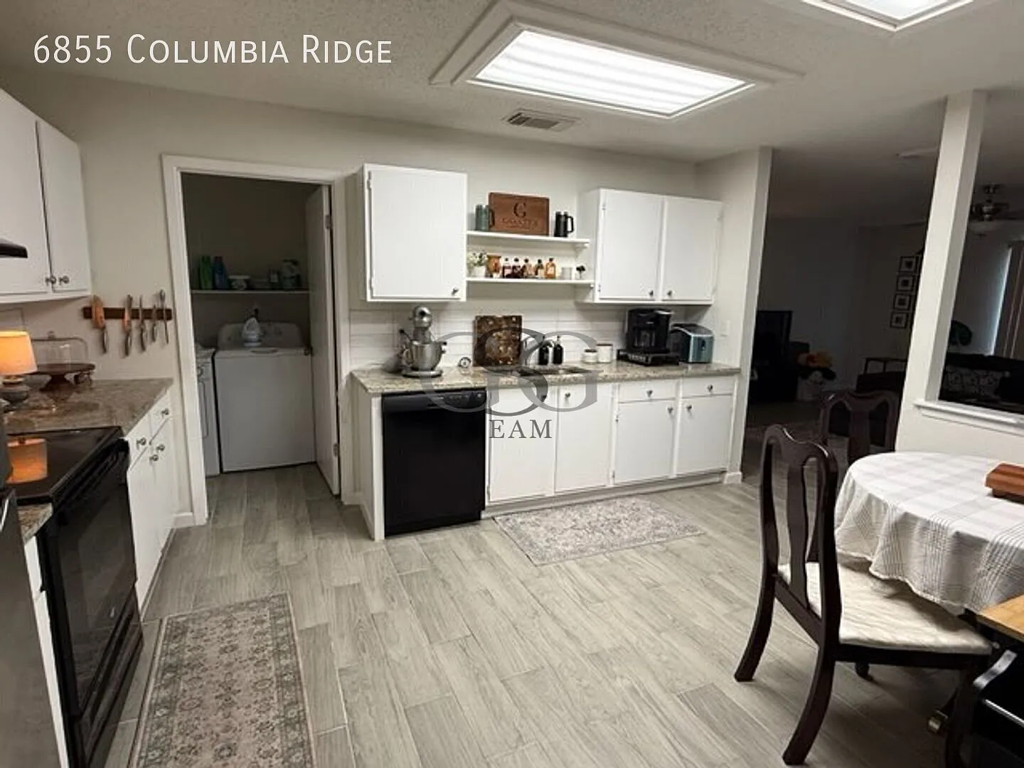 Beautiful 3/2 single story home w/tile flooring throughout! — Photo 4