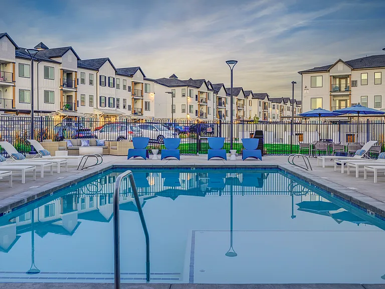 Aria Townhomes and Apartments — Photo 26