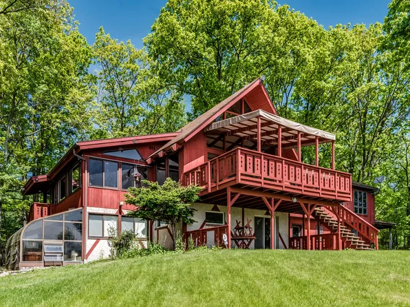 80 Larkview Ln, Larksville, PA 18651