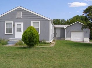 907 Gay St, Ellsworth, KS 67439