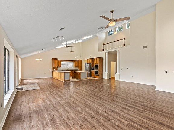 4th image of 3083 Pilley Ln