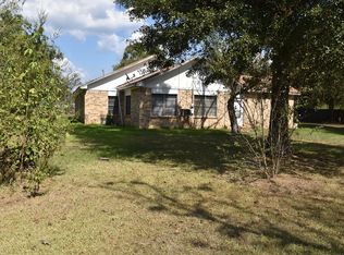 208 N Bridges, Elkhart, TX 75839
