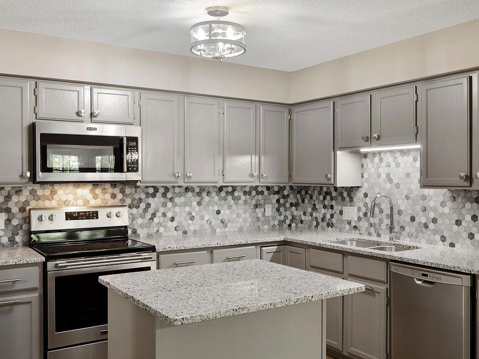 1st image of 2298 Pinehurst Ln