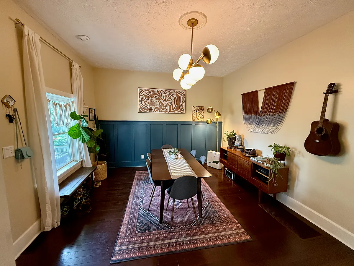 Building Photo - 918 Gratz St #1
