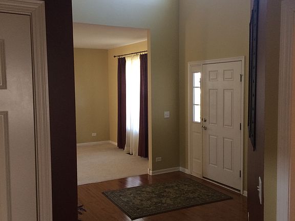 2 story foyer