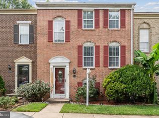 7029 Braddock Mews Pl, Springfield, VA 22151
