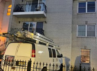 565 Hawthorne Ave #3, Newark, NJ 07108