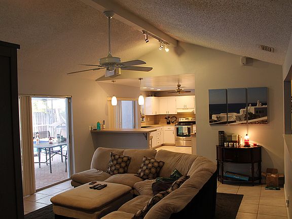 4th image of 1357 SW 27th Ave