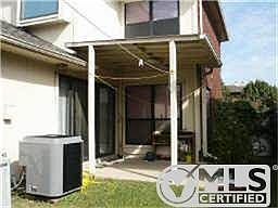 4th image of 1010 Alameda Dr