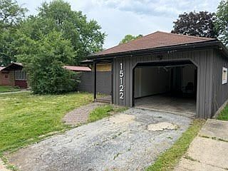 1st image of 15122 Meadow Ln