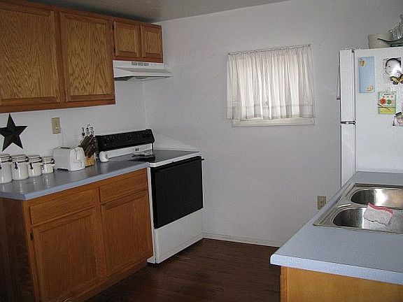 Kitchen updated with appliances