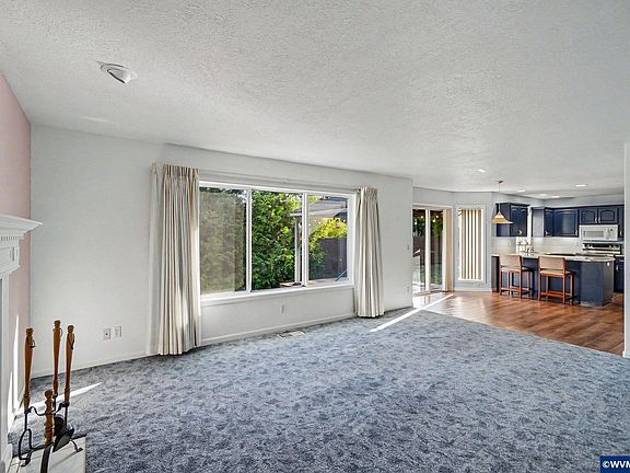 5th image of 312 SW Cascade Meadow Dr